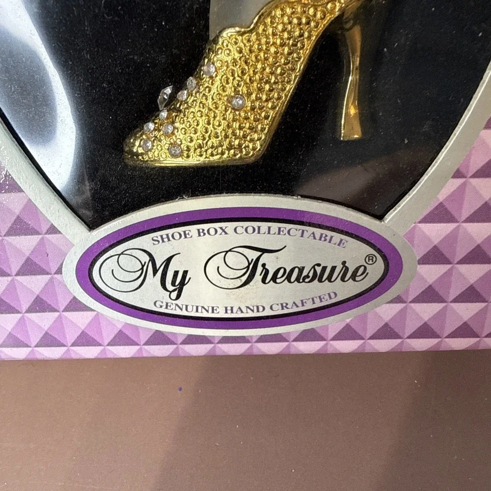Vintage Glass Opaque Perfume Bottle Shoe High Heel Vanity Dab